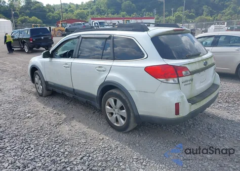 2010 Subaru Outback 2.5I Premium z USA, uszkodzony, nr VIN 4S4BRBCC6A3361874